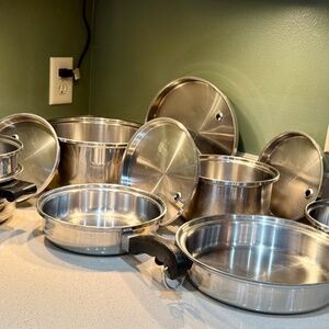 Set of 12 pieces of Saladmaster cookware